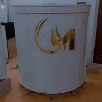 دو عدد میز و کانتر منشی