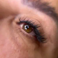 مژه|خدمات آرایشگری و زیبایی|اصفهان, جلفا|دیوار