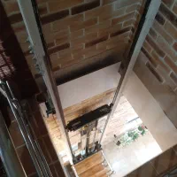 بالابر هیدرولیکی ایمن و ضد سقوط|خدمات پیشه و مهارت|اراک, |دیوار