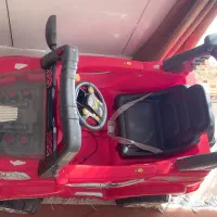 ماشین شارژی بزرگ و قوی حراج|اسباببازی|تهران, شهرک شهید رجایی (کوی نوبنیاد)|دیوار