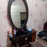 آینه و میز آرایشی