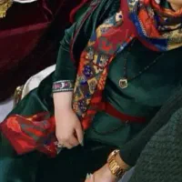 لباس یلدا|لباس|تبریز, |دیوار