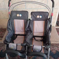 کالسکه دوقلو
