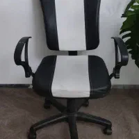 صندلی چرخدار اداری