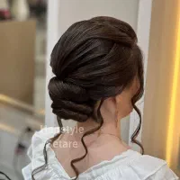 میکاپ وشینیون عروس و همراهی|خدمات آرایشگری و زیبایی|مشهد, شهید فرامرز عباسی|دیوار