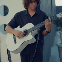 یادگیری آسان و آموزش آواز و گیتار