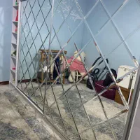 آیینه در حد نو|آینه|قرچک, زیبا شهر|دیوار