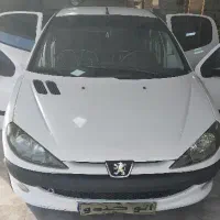 206 صندوقدار v8 سفید