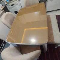 میز صبحانه خوری