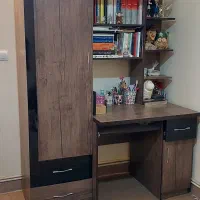 میز تحریر و کمد لباس