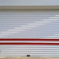 فروش سه مغازه و یک آپارتمان