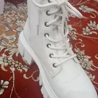نیم بوت سفید
