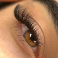 مدل برای مژه