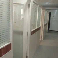 واحد اداری پنج اتاق متوسط و یک اتاق vip