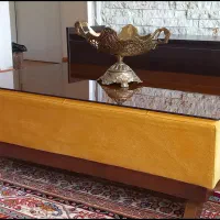 میز جلو مبلی ۱۰۰×۷۰پارچه مخمل تُرک خردلی نو وسالم|مبلمان خانگی و میز عسلی|همدان, |دیوار