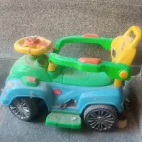 ماشین چهارچرخ