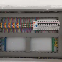 نصب دوربین و برق کشی ساختمان