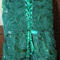 لباس مجلسی|لباس|مشهد, کوشک مهدی|دیوار