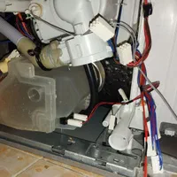 تعمیرات تخصصی لباسشویی و یخچال و برد الکترونیکی|خدمات پیشه و مهارت|تبریز, |دیوار