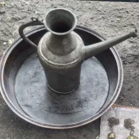 یک عدد آفتابه مسی و یک عدد ماهیتابه مسی قدیمی