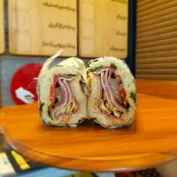 استخدام نیرو خانم در اشپزخانه فست فود