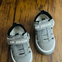 صندل بچگانه چسبی