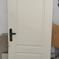 دو عدد در سرویس بهداشتی و حمام