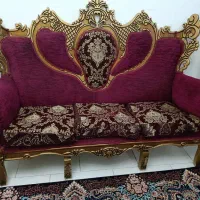 مبل سلطنتی و میز عسلی