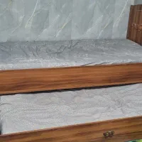 تخت مهمان میزبان