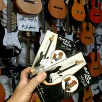 پایه گیتار دیواری و زمینی (گیتار ویولن عود تار)