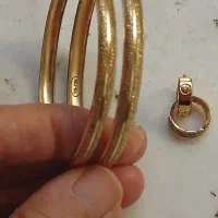 گوشواره والنگو
