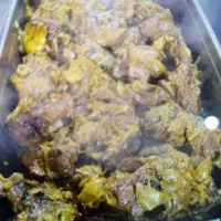 استخدام سرآشپز حرفه‌ای و کار بلد