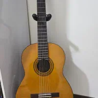 گیتار یاماها c 40