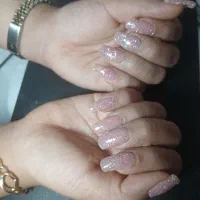 خدمات  کاشت ناخن 600