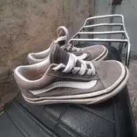 پالتو|لباس|جوانرود, |دیوار