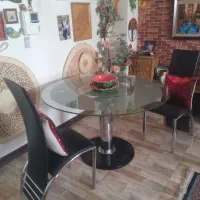 میز گرد شیشه ای خارجی