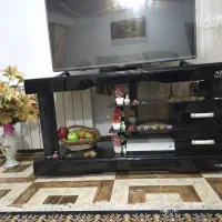 میز تلوزیون شیشه ای مشکی کاملا سالم و شفاف|میز تلویزیون|رودسر, |دیوار