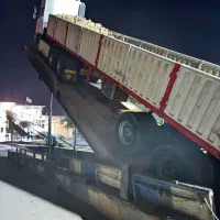 لبه تریلر|خودرو سنگین|چگنی, |دیوار