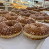 نیازمند فروشنده خانم صبح عصرو نیرو نظافت خانم