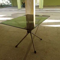 میز شیشه