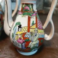 قوری چینی مرغی بزرگ|قوری، کتری، قهوهساز دستی|اصفهان, سرچشمه|دیوار