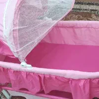 گهواره نوزادی|تخت و صندلی بچه|آبیک, |دیوار