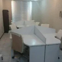 خانم متخصص فوتوشاپ و مسلط به شبکه های اجتماعی