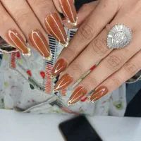 آموزش کاشت ناخن و مژه و اصلاح