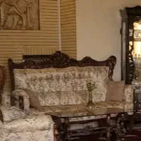 مبل سلطنتی با ویترین