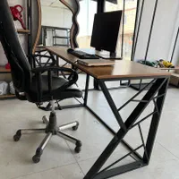 میز کامپیوتر با کیفیت مناسب خانه و ادارات