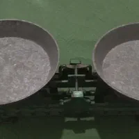 ترازو ده کیلویی|کلکسیون اشیاء عتیقه|الیگودرز, |دیوار