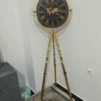 ساعت ایستاده