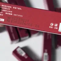 فروش رژلب کره ای خیس|آرایشی، بهداشتی، درمانی|امیدیه, |دیوار