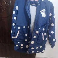 تعدادی لباس بچگانه